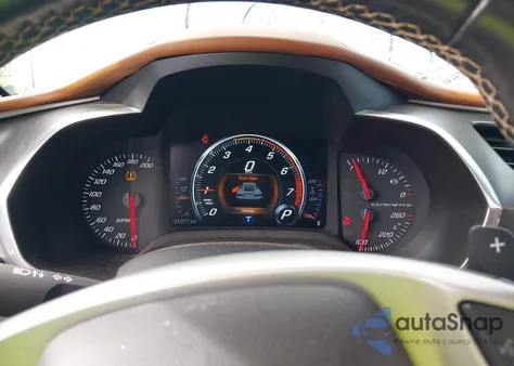 2014 Chevrolet Corvette Stingray Z51 z USA, uszkodzony, nr VIN 1G1YM2D79E5104693